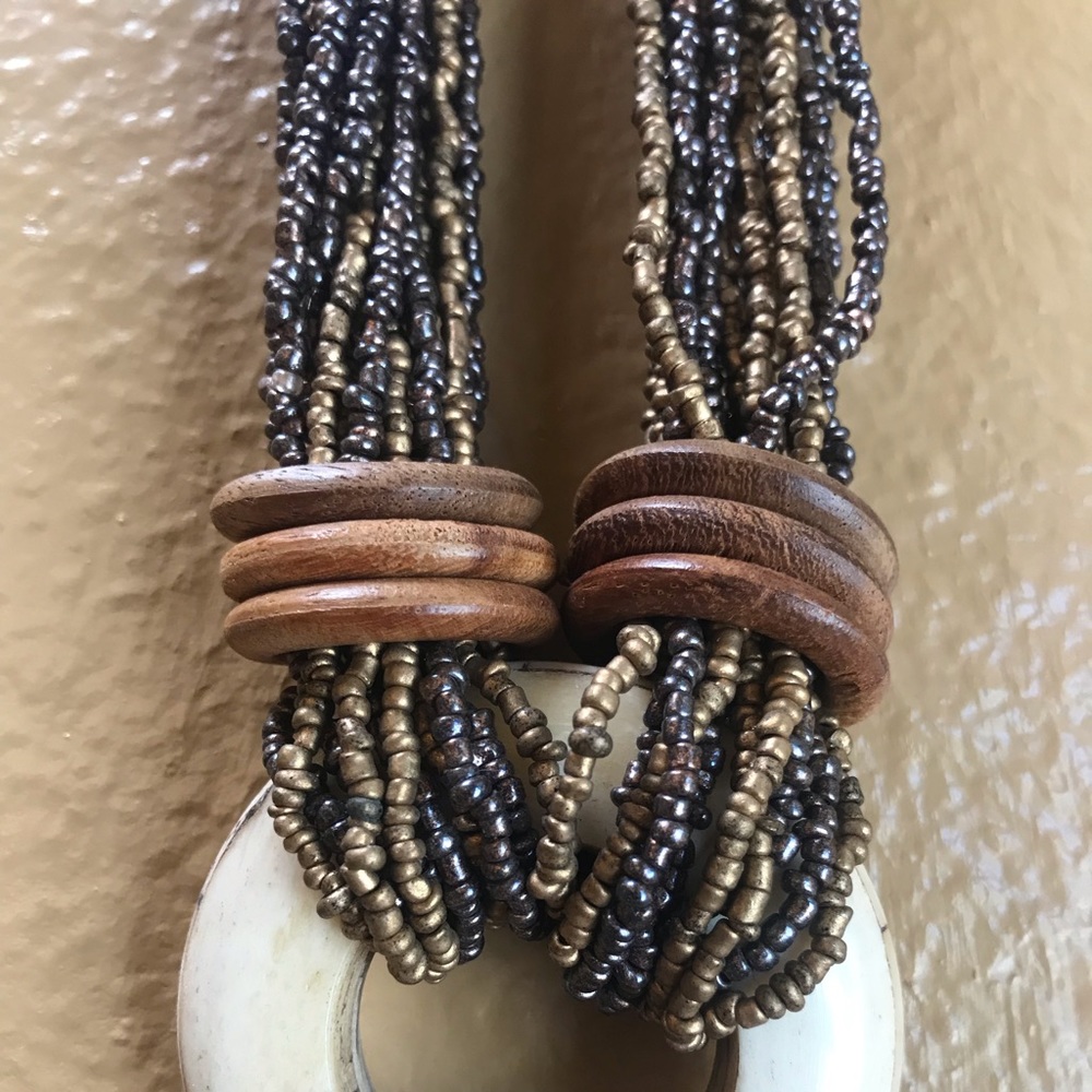 Beautiful multiple lines necklace